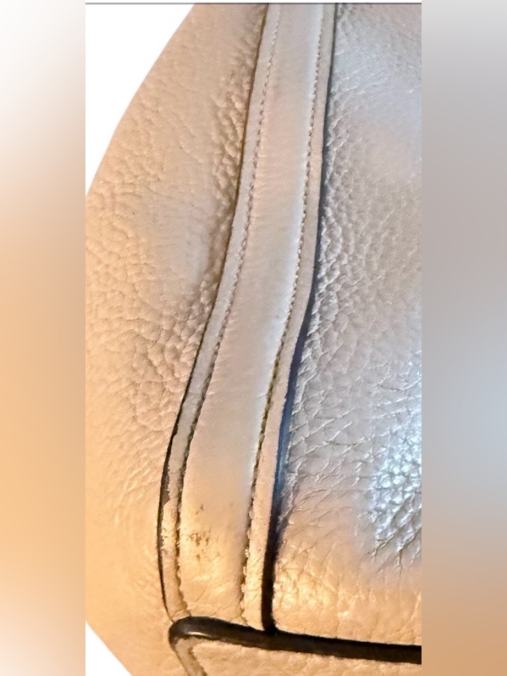 Coach Kristy pebble leather beige shoulder purse with a front zipper pocket - Picture 16 of 16